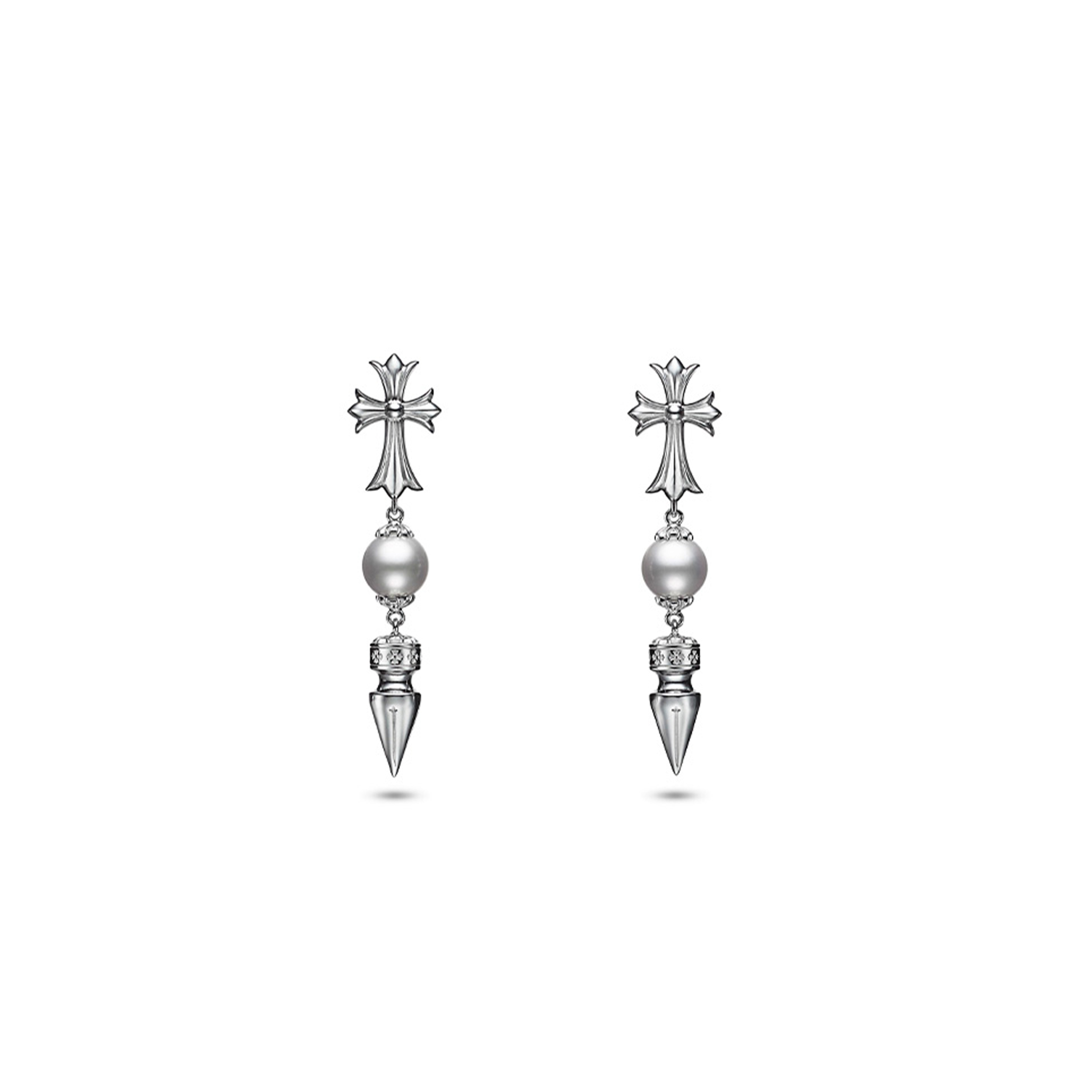 Ch**me He**ts x mikimoto earrings